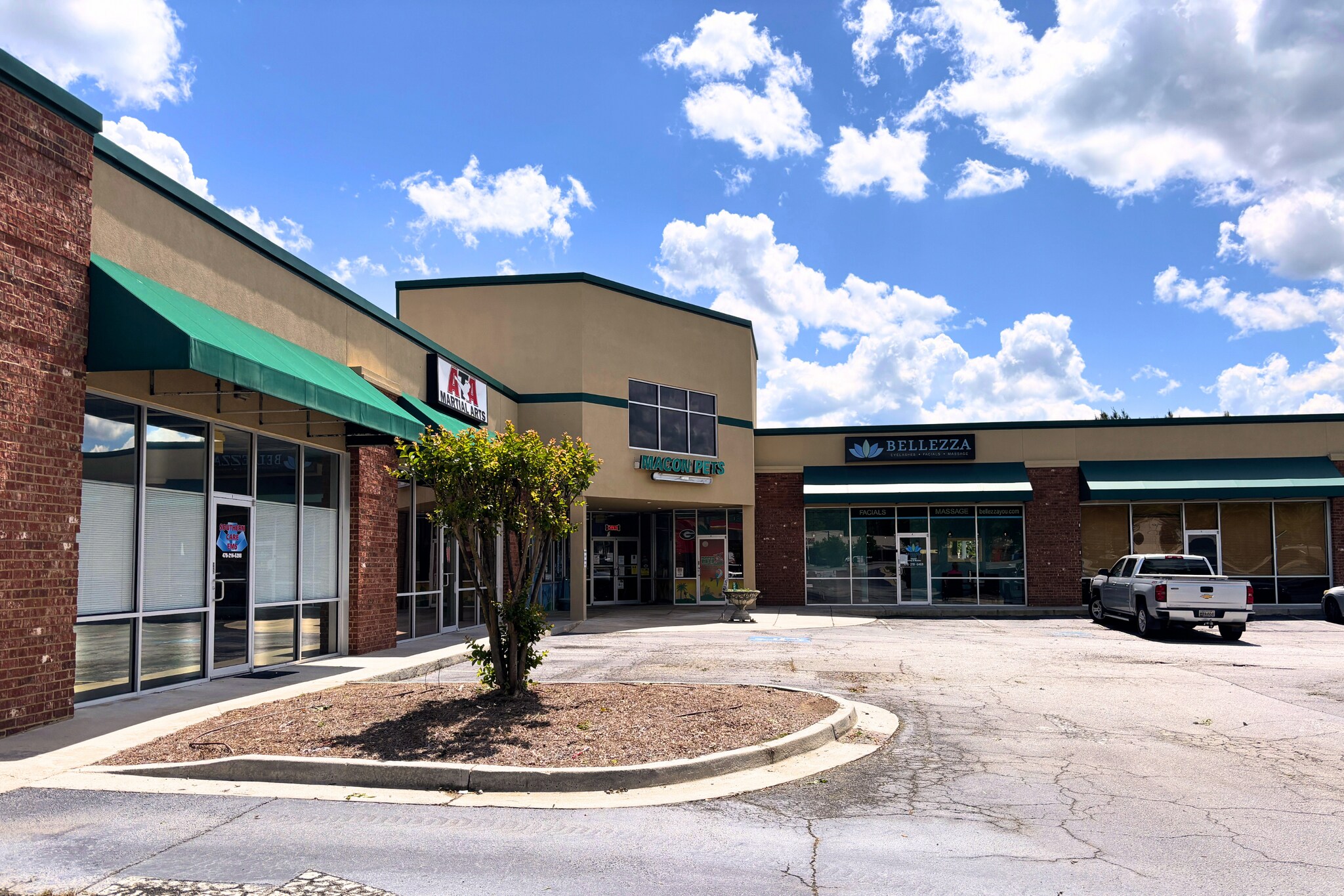 4010 Northside Dr, Macon-Bibb, GA for lease Building Photo- Image 1 of 7