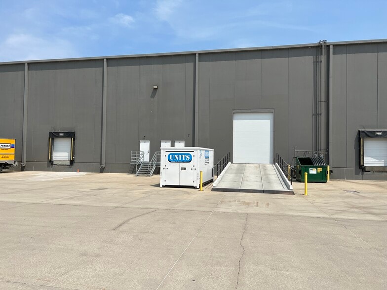 200 SE 37th St, Grimes, IA for lease - Building Photo - Image 2 of 10