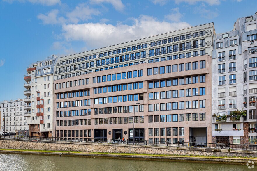 Coworking Space in Paris for lease - Building Photo - Image 2 of 6