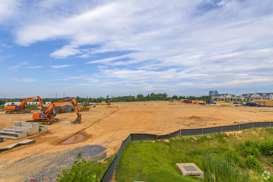 14930 Silver Trail Ln, Laurel, MD for lease - Building Photo - Image 2 of 3