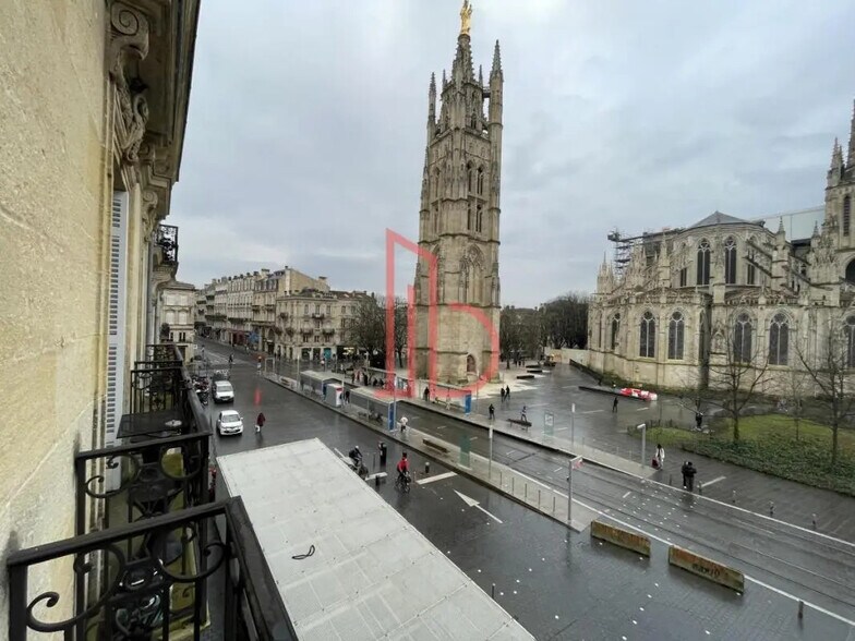 Office in Bordeaux for lease - Building Photo - Image 1 of 4