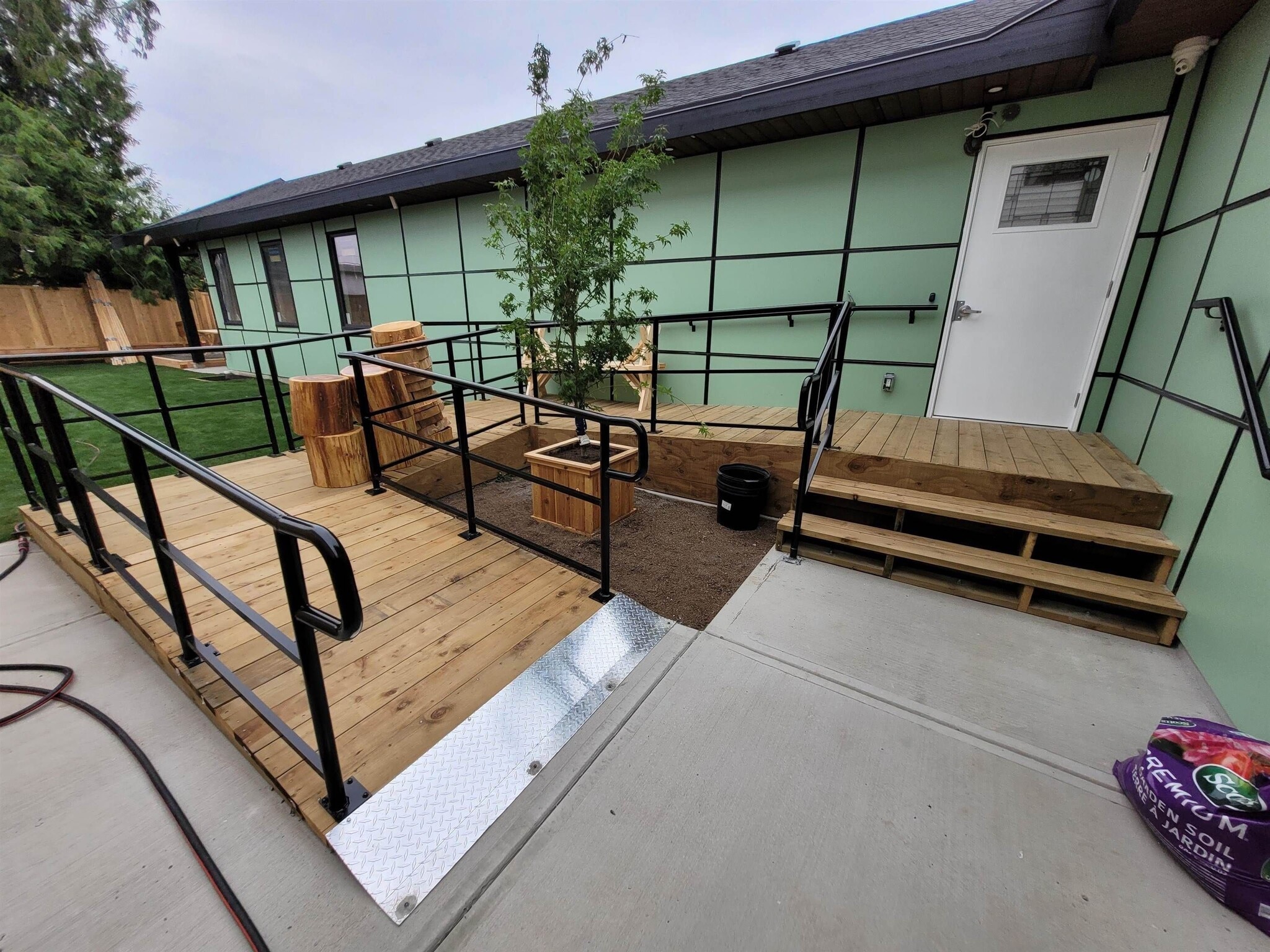 46612 First Av, Chilliwack, BC for lease Building Photo- Image 1 of 1