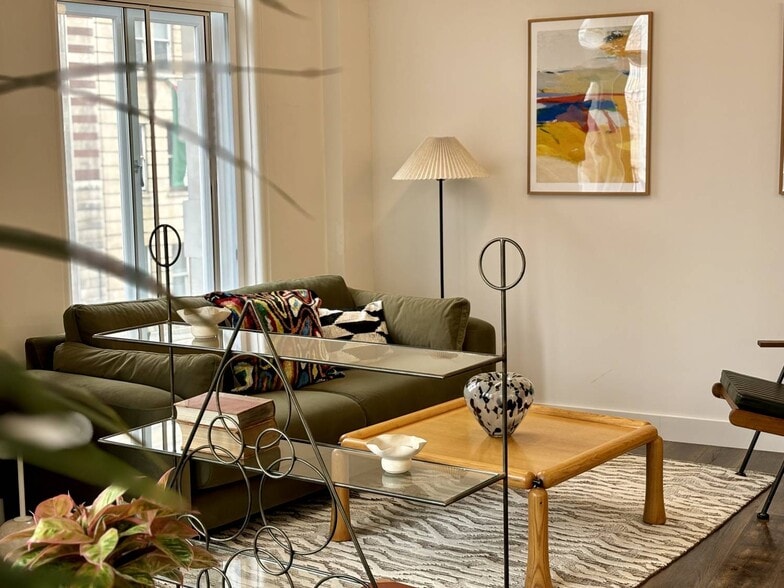 88 Kingsway, London for lease - Building Photo - Image 2 of 17