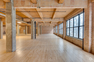 320 W Ohio St, Chicago, IL for lease Interior Photo- Image 2 of 8