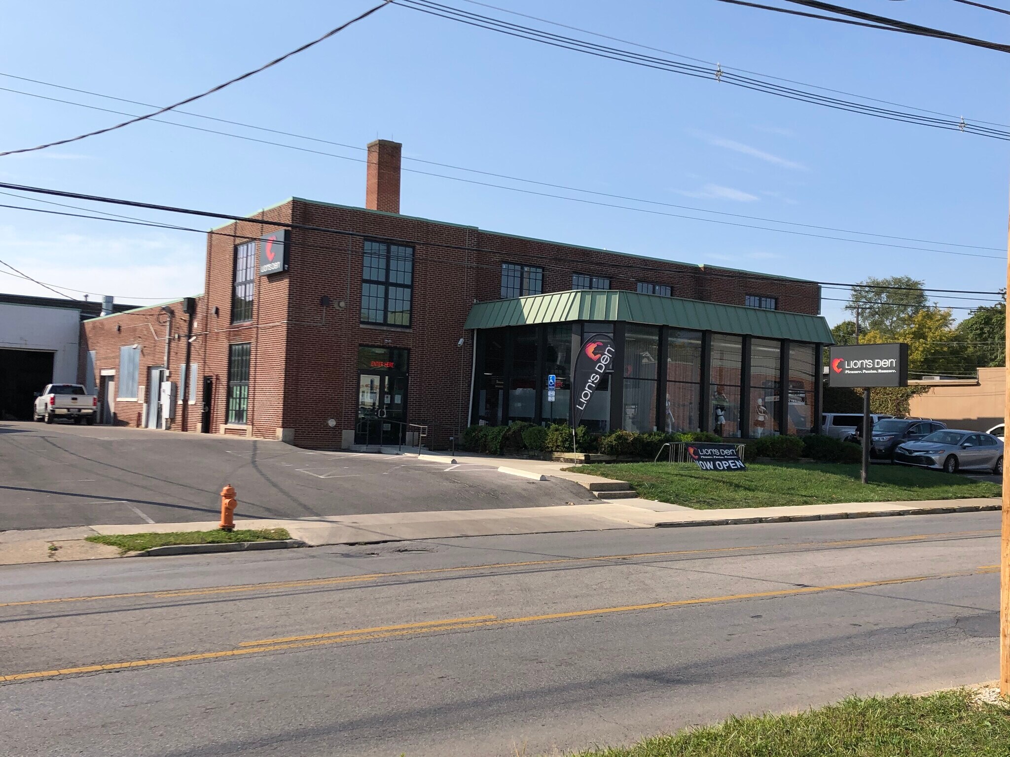 1055 W Fifth Ave, Columbus, OH for sale Building Photo- Image 1 of 1