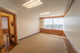 101 W Goodwin Ave, Victoria, TX for lease Interior Photo- Image 1 of 4