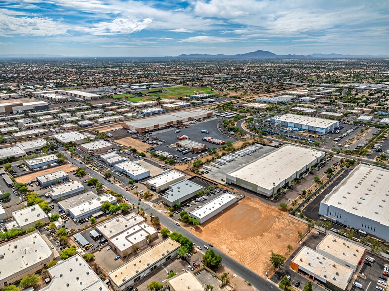 315 E Comstock Dr, Chandler, AZ for sale - Building Photo - Image 2 of 38