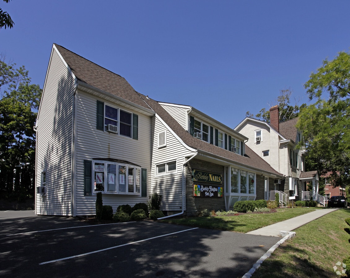 395 Springfield Ave, Berkeley Heights, NJ 07922