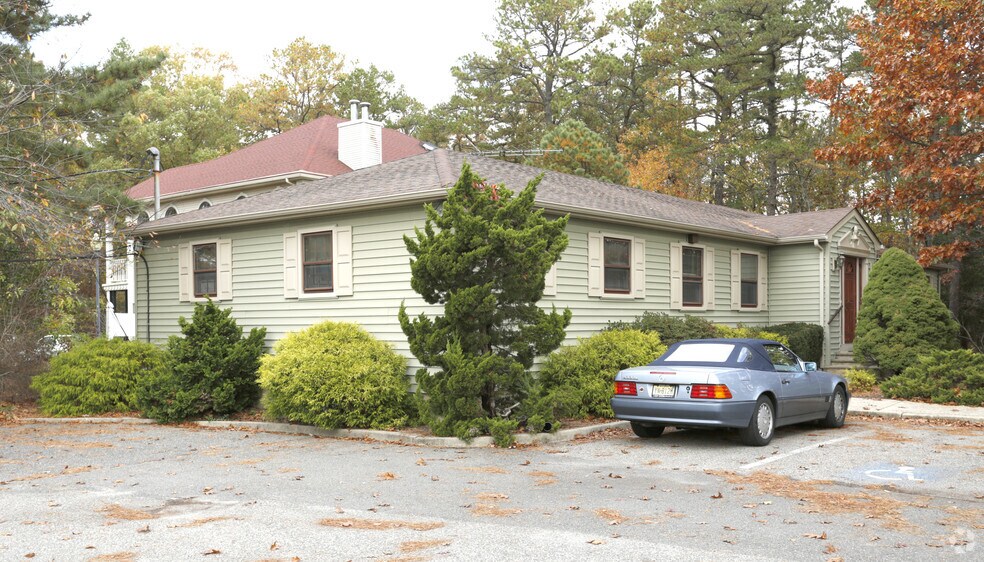 710 Lacey Rd, Forked River, NJ 08731