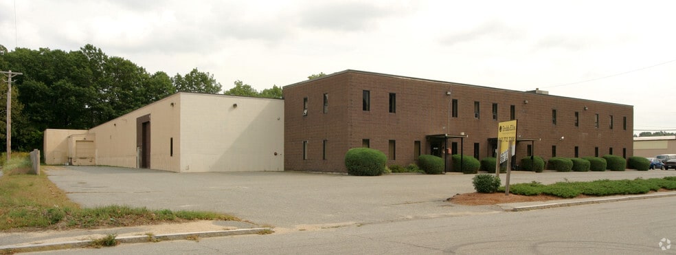 205 Industrial Ave E, Lowell, MA for lease - Building Photo - Image 3 of 7