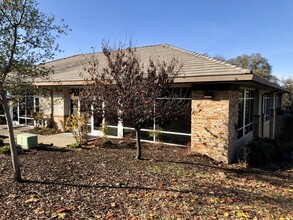 588 N Sunrise Ave, Roseville, CA for lease Building Photo- Image 2 of 5