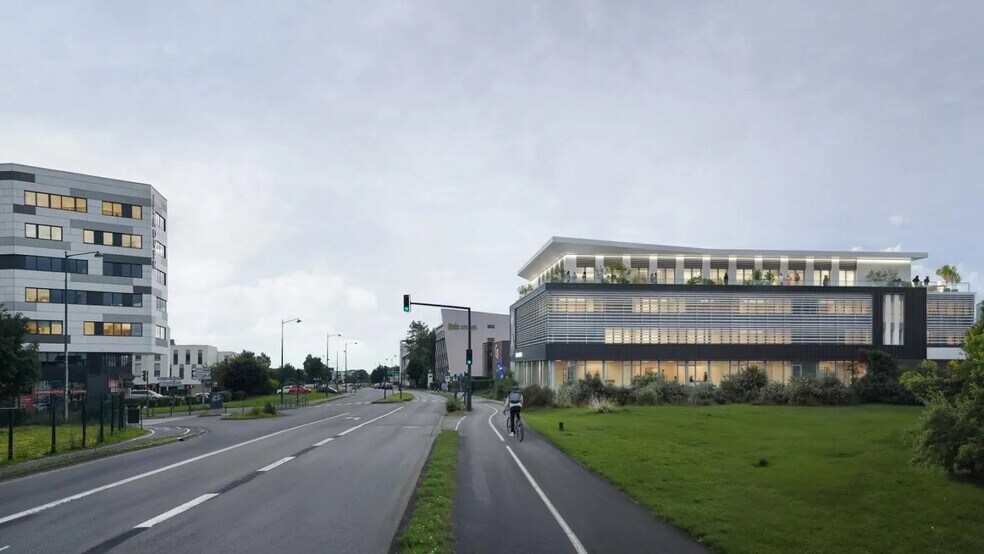 Office in Rennes for lease - Building Photo - Image 2 of 22