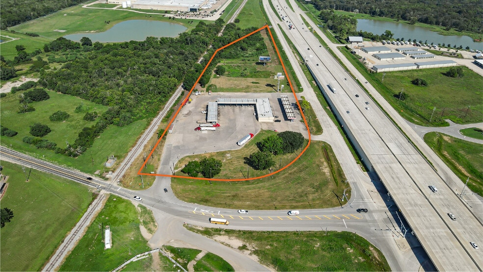 5168 NE I 10 Frontage Rd, Sealy, TX for sale - Building Photo - Image 2 of 14