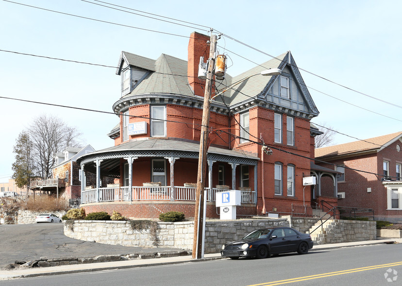 161 N Main St, Waterbury, CT for sale - Primary Photo - Image 1 of 1