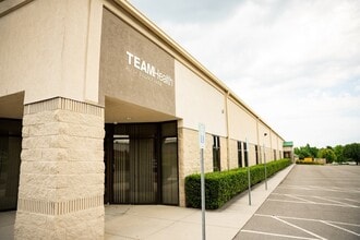 3429 Regal Dr, Alcoa, TN for lease Interior Photo- Image 2 of 27