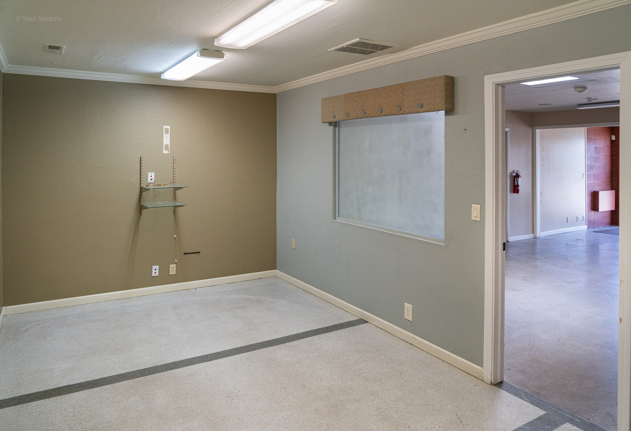 815-817 N Central Ave, Medford, OR for lease Interior Photo- Image 1 of 6