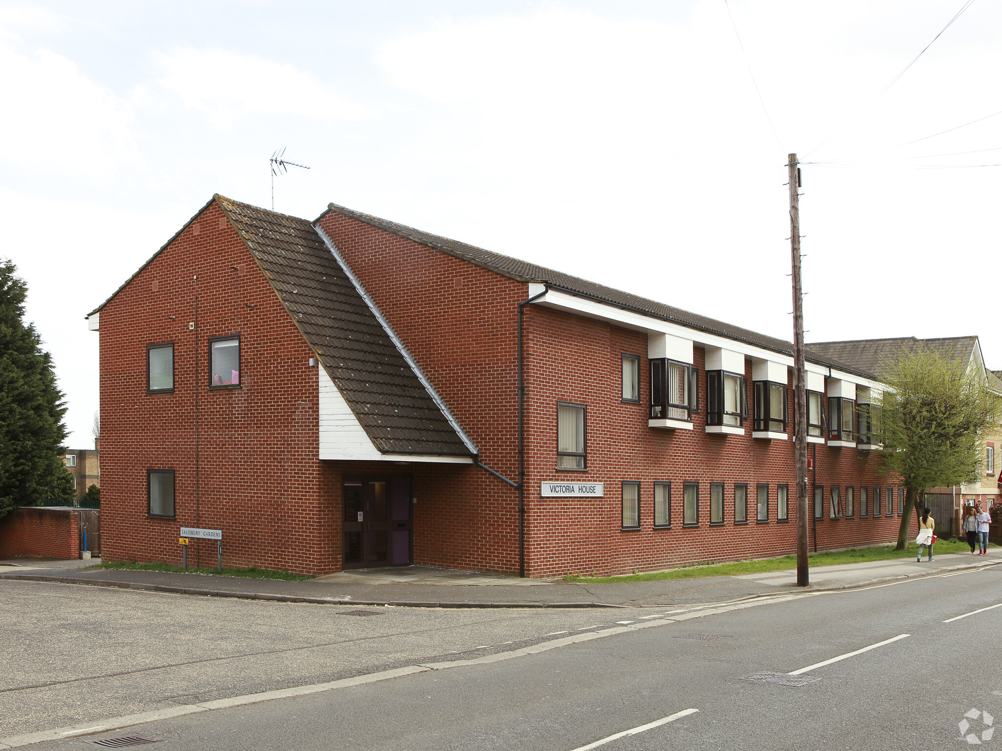 Victoria Rd, Buckhurst Hill for sale Building Photo- Image 1 of 1