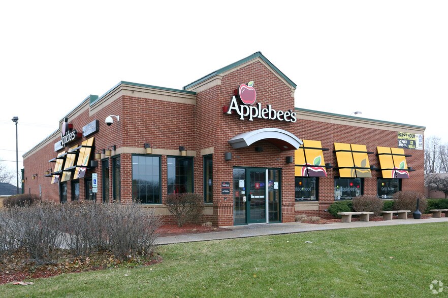 2015 Sheridan Rd, Zion, IL for sale - Primary Photo - Image 1 of 1