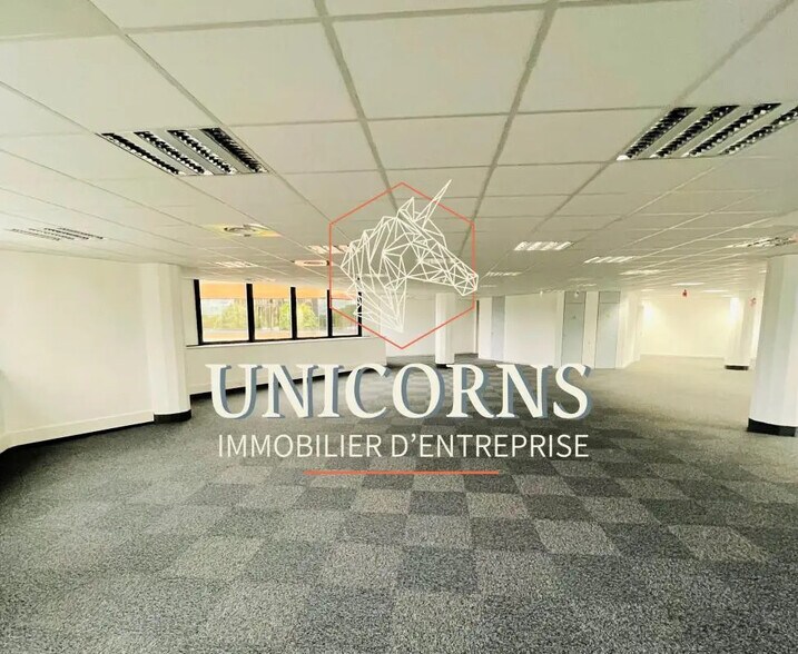 Office in Blagnac for lease - Interior Photo - Image 1 of 7