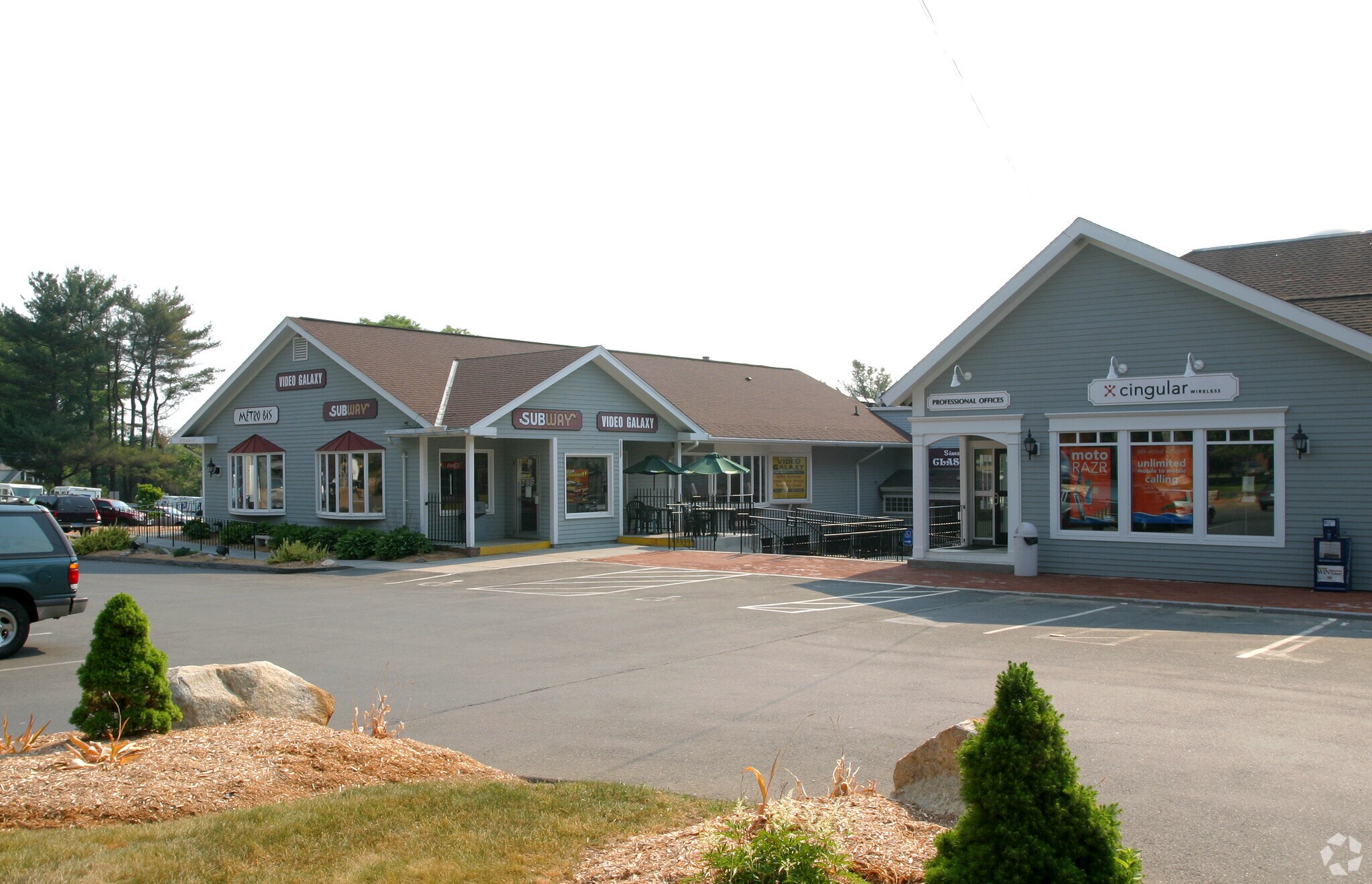 914928 Hopmeadow St, Simsbury, CT 06070 Simsburytown shops