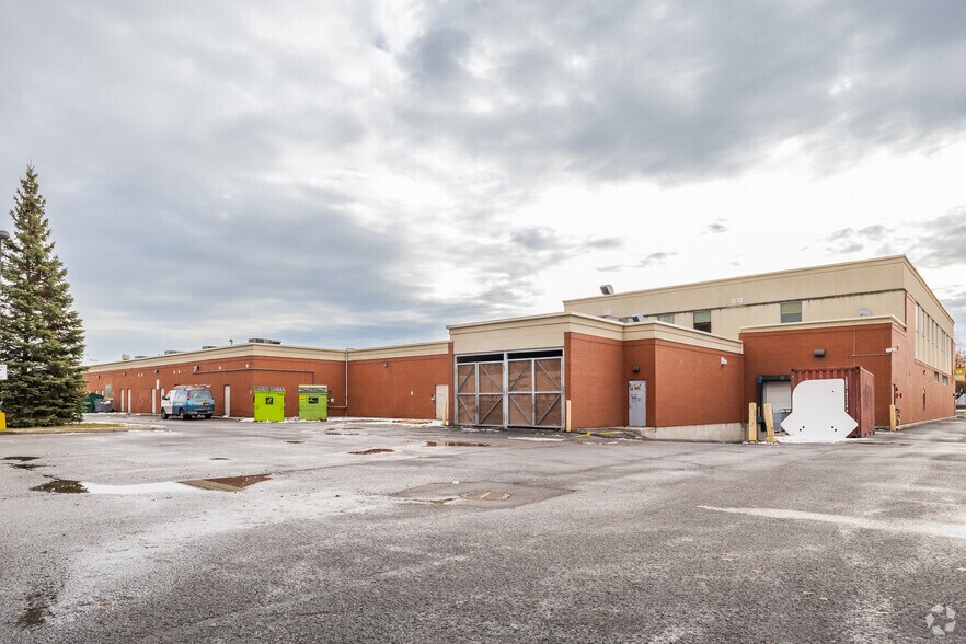 28 Boul Du Mont-Bleu, Gatineau, QC for lease - Building Photo - Image 3 of 3