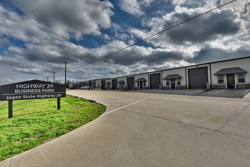 11400 State Highway 30, College Station, TX for lease - Building Photo - Image 3 of 9