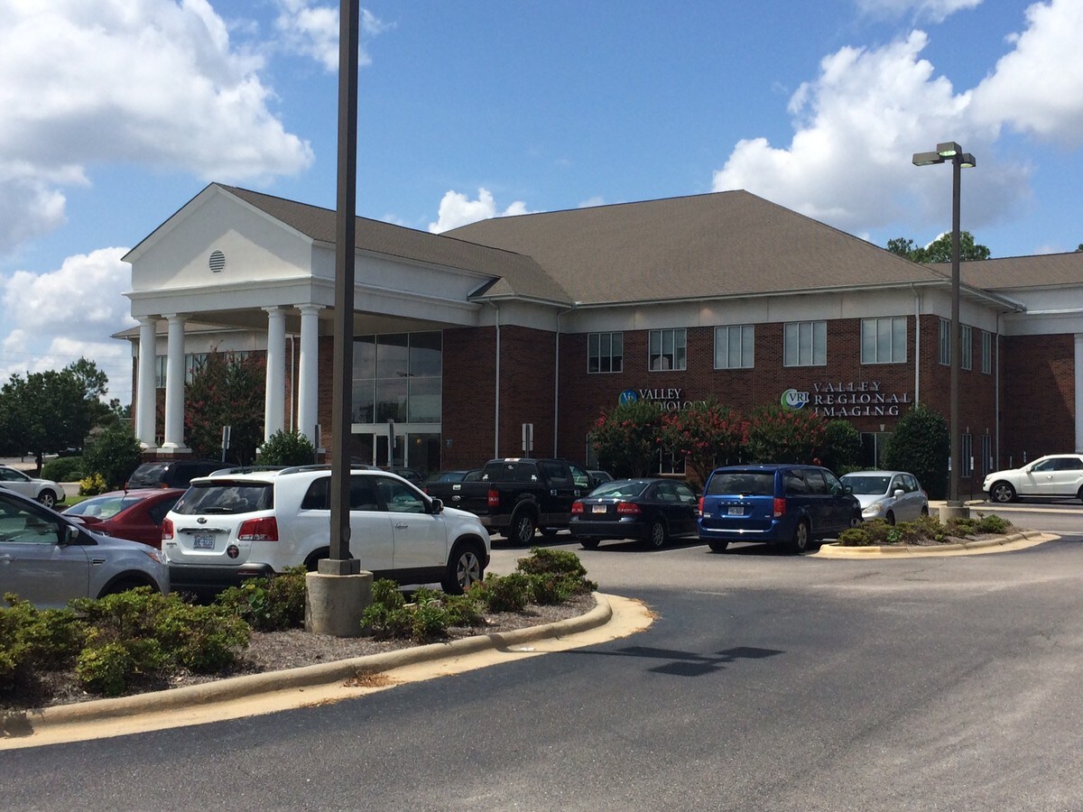 3186 Village Dr, Fayetteville, NC 28304