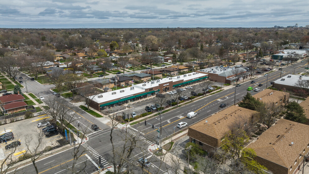 4124-4150 Dempster St, Skokie, IL for lease - Building Photo - Image 1 of 6