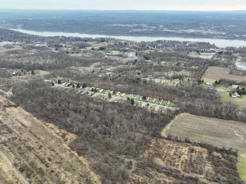 Walnut Park Ln, Milton, NY for sale - Building Photo - Image 3 of 44