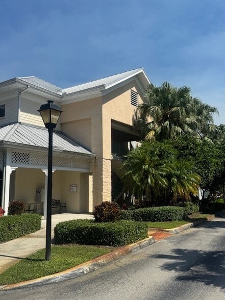 2295 SW Martin Hwy, Palm City, FL for lease - Building Photo - Image 2 of 7