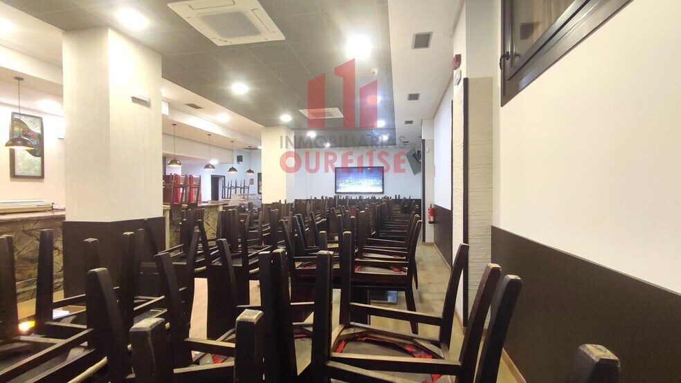 Retail in Ourense, Orense for lease - Building Photo - Image 3 of 31