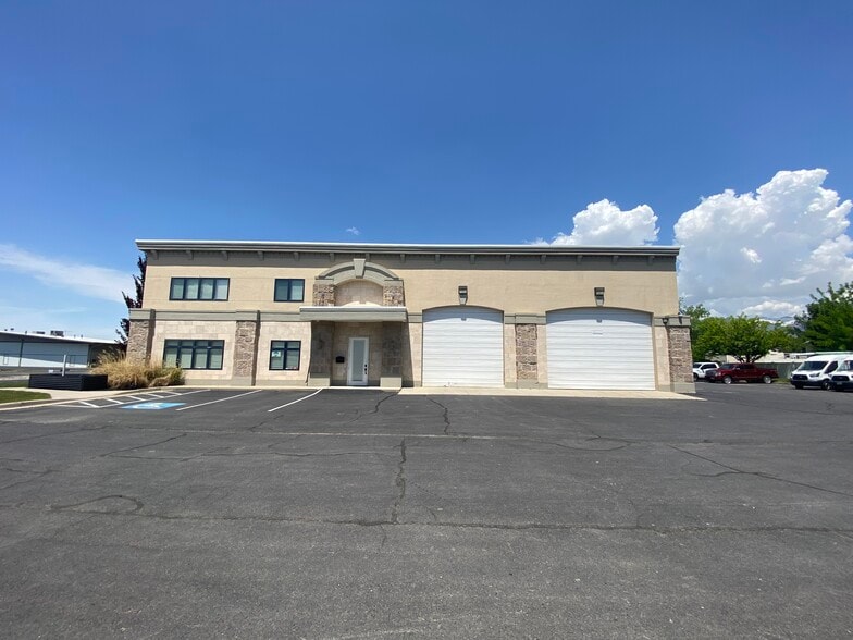 2441 S 1560 W, Woods Cross, UT for lease - Building Photo - Image 3 of 27