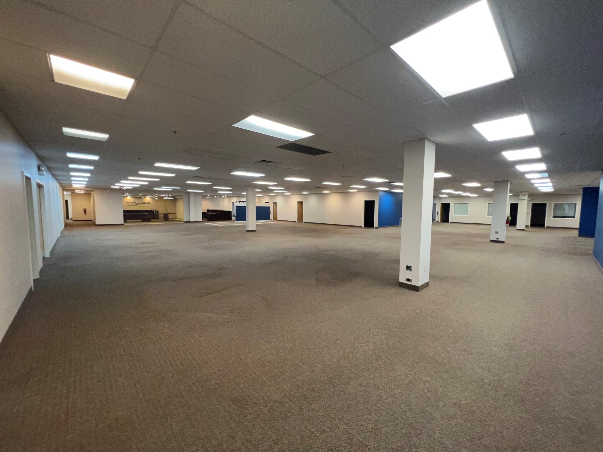 100 Highpoint Dr, Chalfont, PA for sale Building Photo- Image 1 of 1