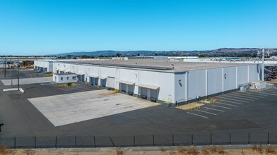 2480-2488 Baumann Ave, San Lorenzo, CA for lease Interior Photo- Image 2 of 6