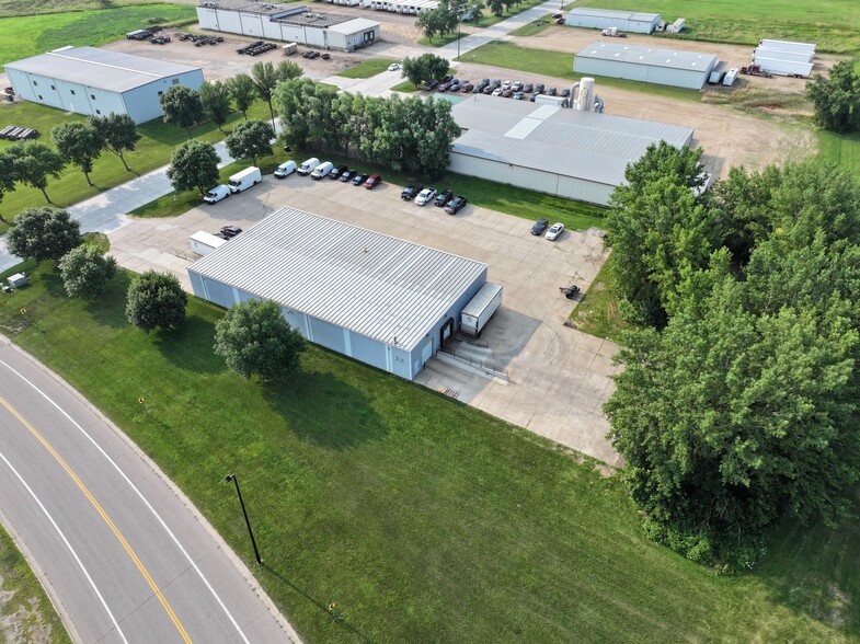 1611 Halbur Rd, Marshall, MN for sale - Building Photo - Image 3 of 4