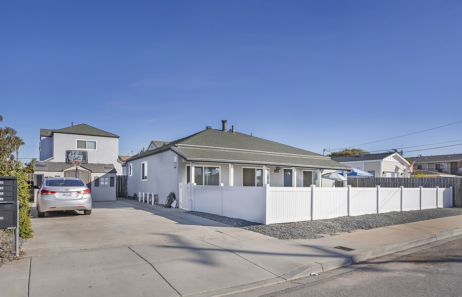 565 Florida St, Imperial Beach, CA for sale - Building Photo - Image 1 of 34