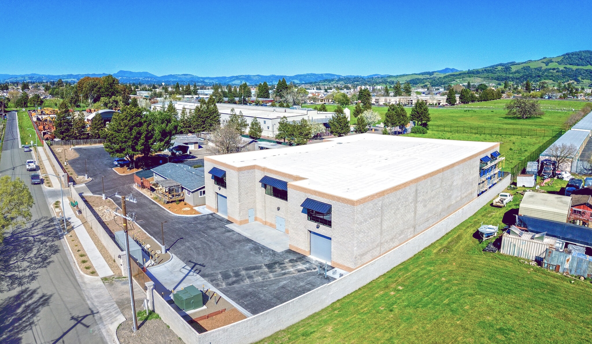 3192 Juniper Ave, Santa Rosa, CA for lease Aerial- Image 1 of 12