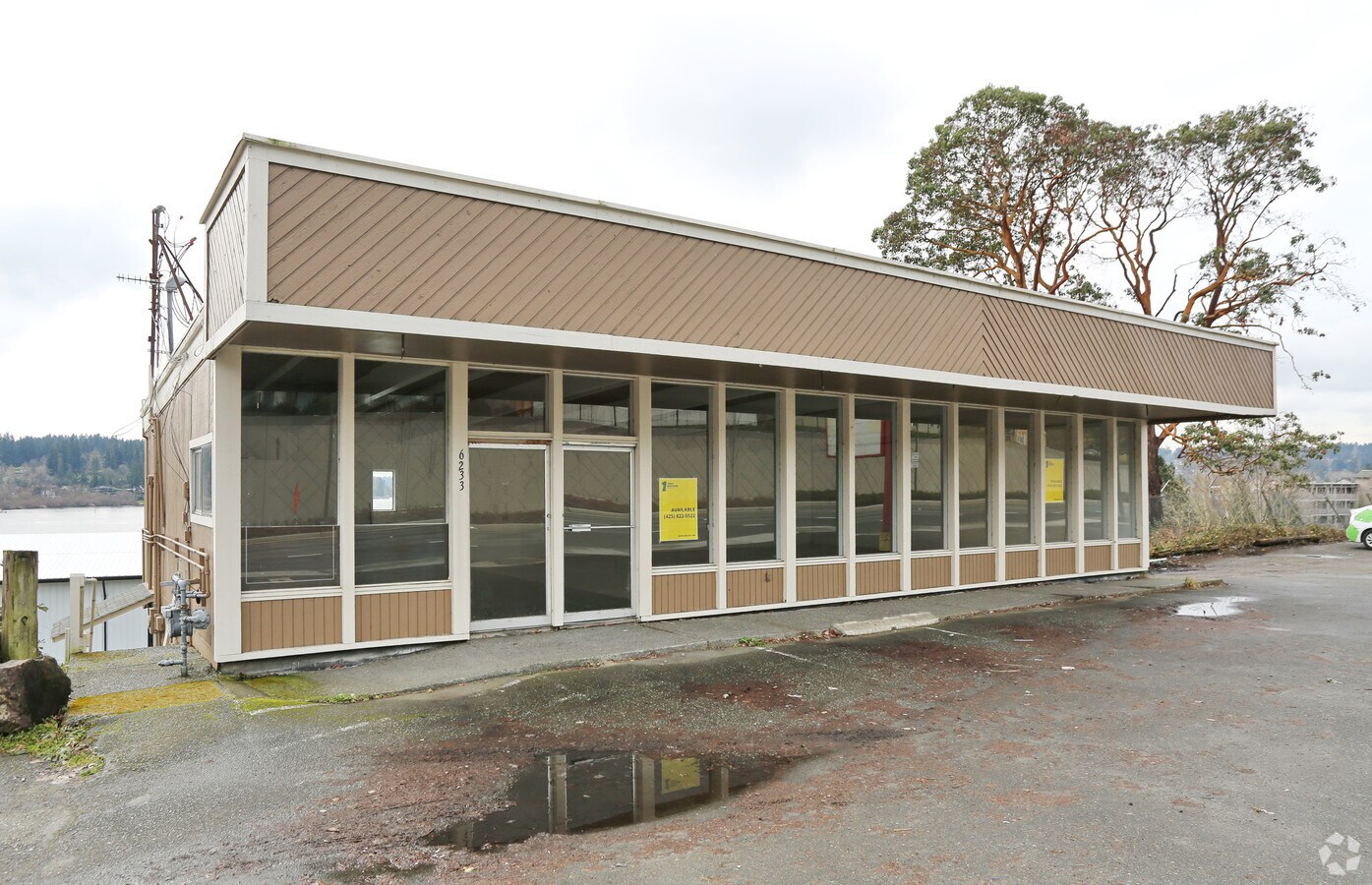 6233 NE Bothell Way, Kenmore, WA 98028