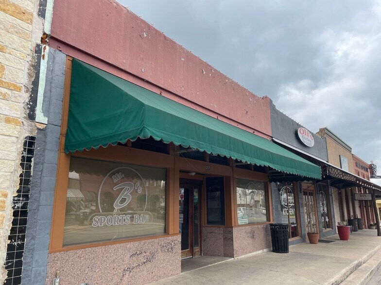 207 Main St, Marble Falls, TX for sale - Building Photo - Image 1 of 1