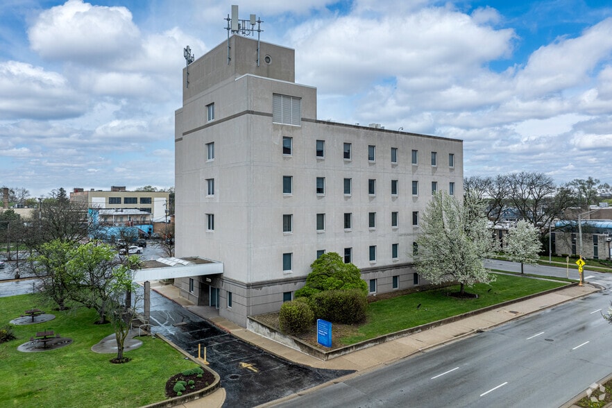 2310 York St, Blue Island, IL for sale - Primary Photo - Image 1 of 4