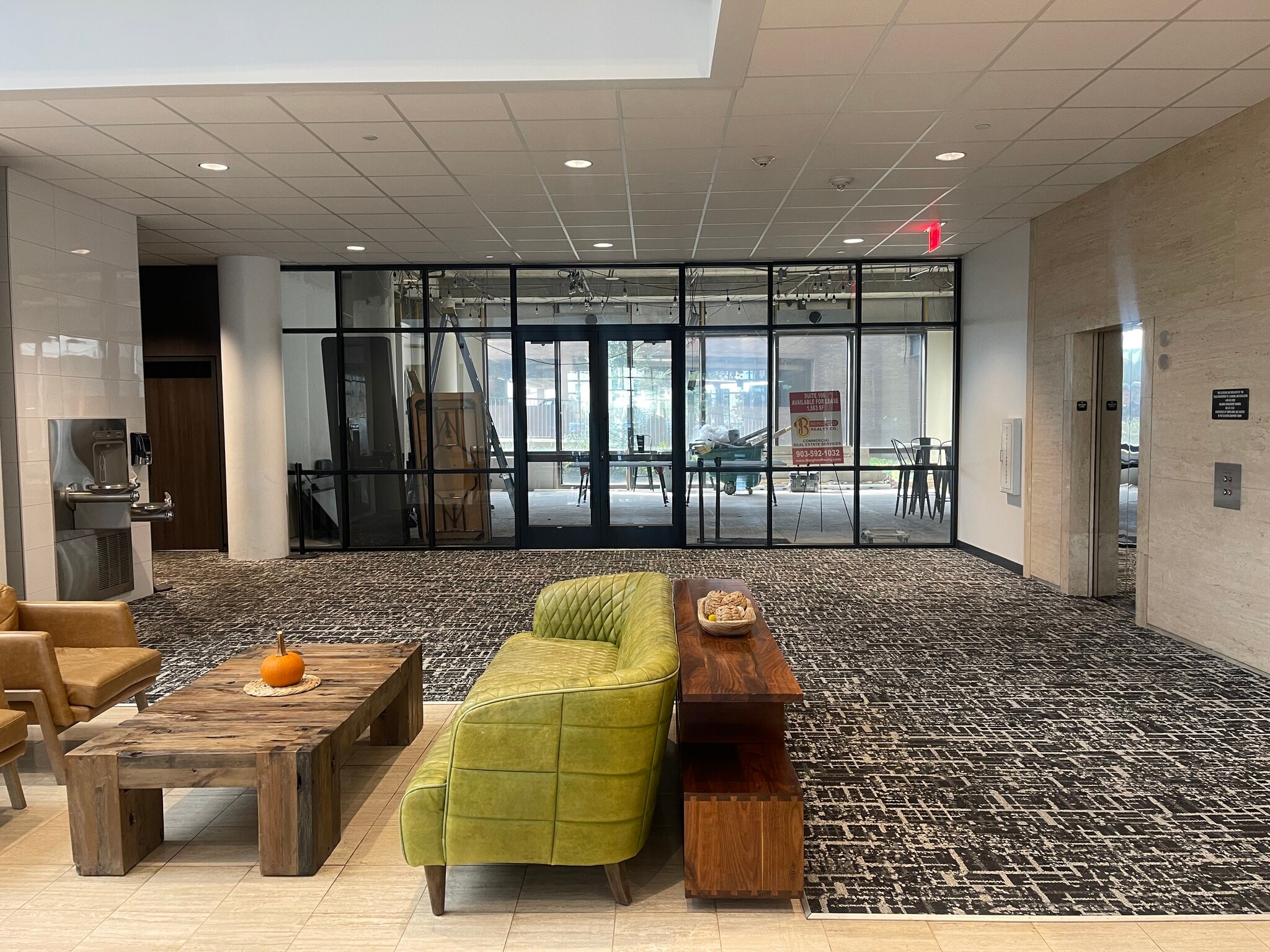 110 N College Ave, Tyler, TX for lease Lobby- Image 1 of 4