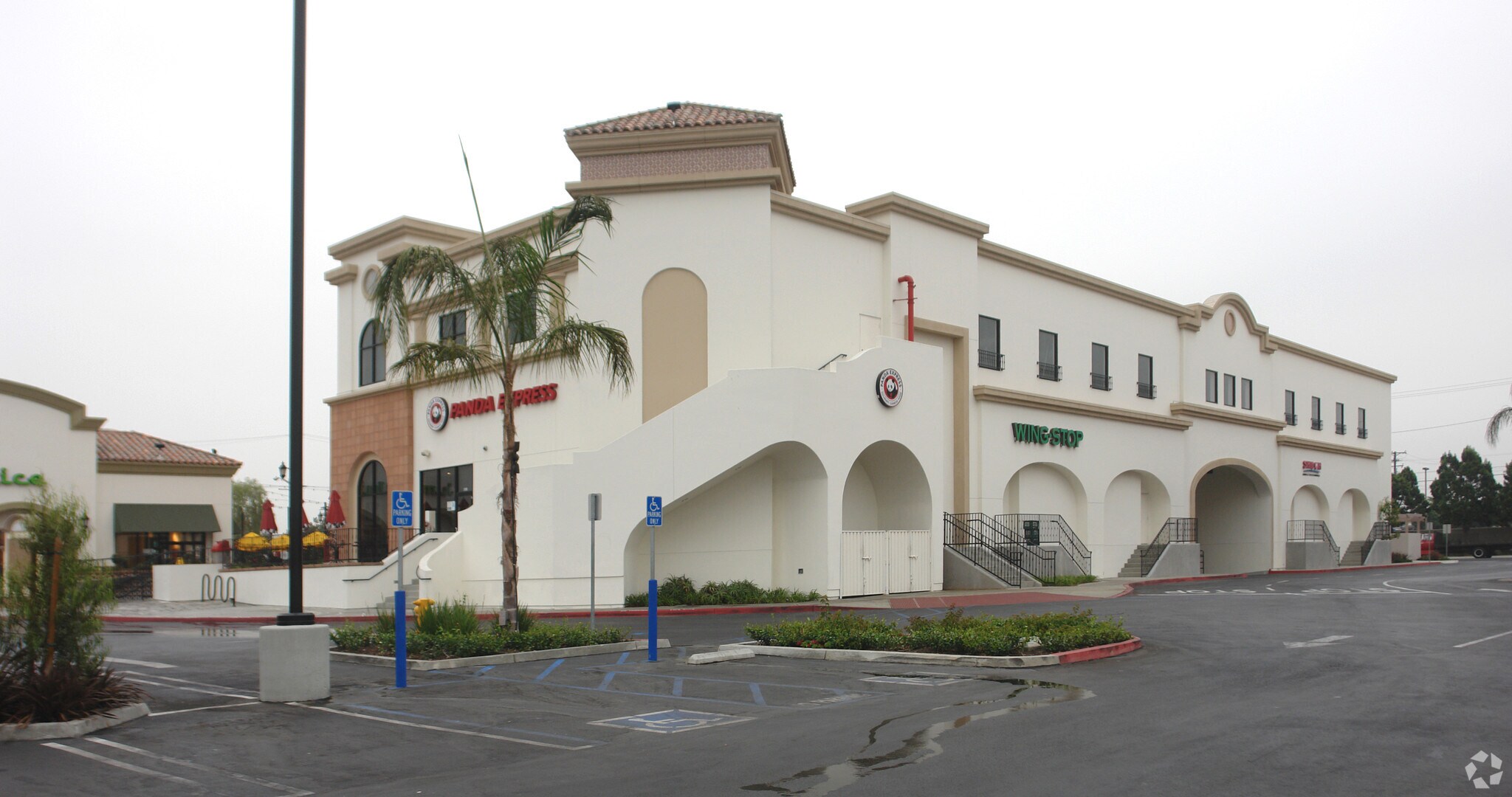 70008000 Alameda St, Huntington Park, CA 90255 Office for Lease