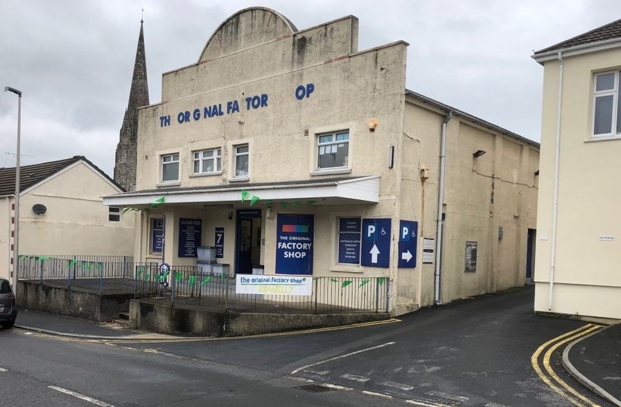 11 Causeway St, Kidwelly for lease - Primary Photo - Image 1 of 3