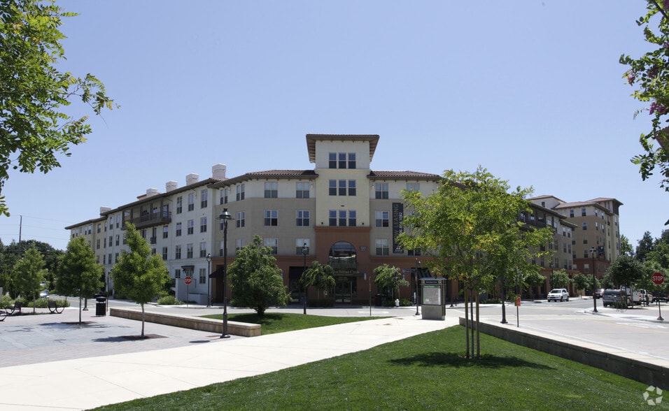 1001 Harvey Dr, Walnut Creek, CA for lease - Building Photo - Image 3 of 10