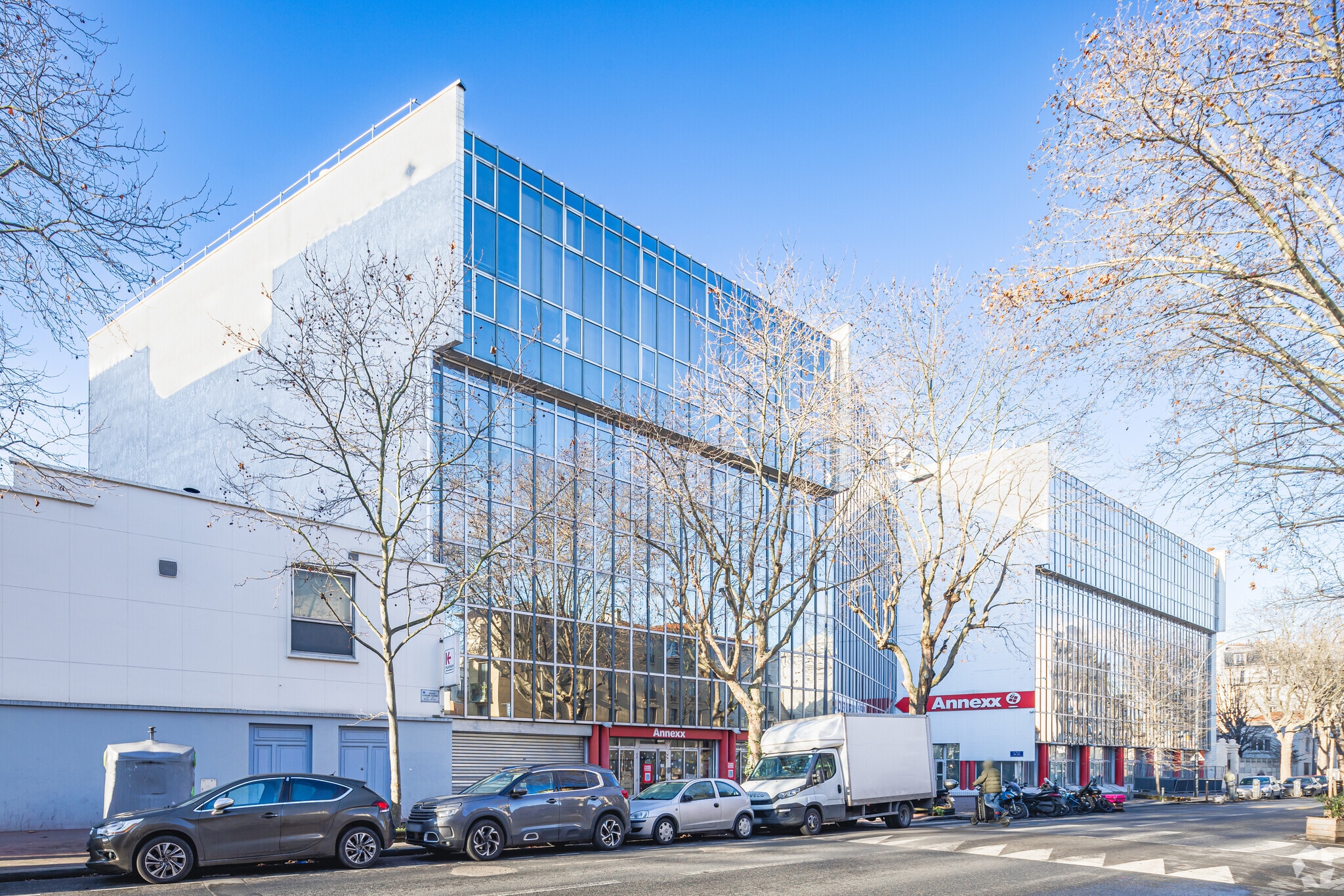 44-50 Avenue du Capitiane Glarner, Saint-Ouen-sur-Seine for lease Primary Photo- Image 1 of 4