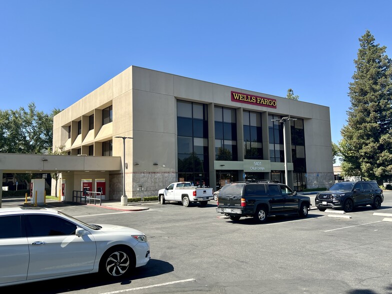 5401 California Ave, Bakersfield, CA for lease - Building Photo - Image 2 of 8