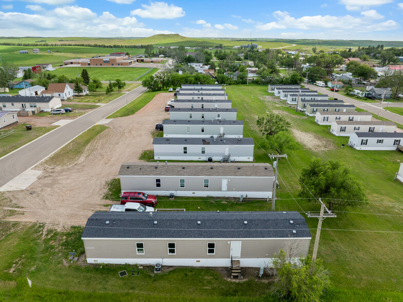 302 Delaney St, Alexander, ND for sale - Building Photo - Image 3 of 9