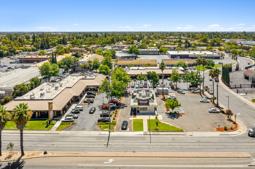 5900 Florin Rd, Sacramento, CA for sale - Building Photo - Image 3 of 6