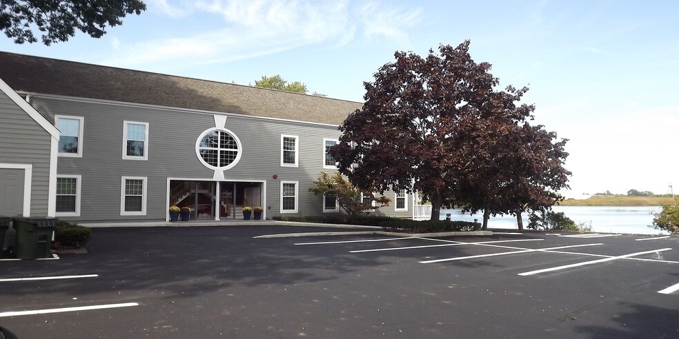 2 Post Rd, Fairfield, CT for sale - Building Photo - Image 1 of 1