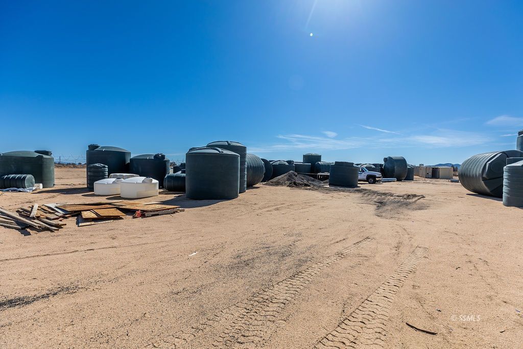 6259 Hwy 178, Inyokern, CA 93527 Gateway Hardware